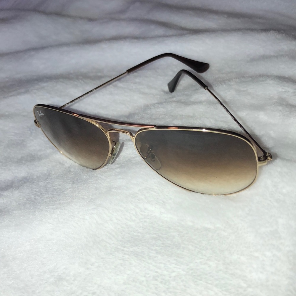 Ray-Ban Aviator sunglasses - Picture 2 of 5